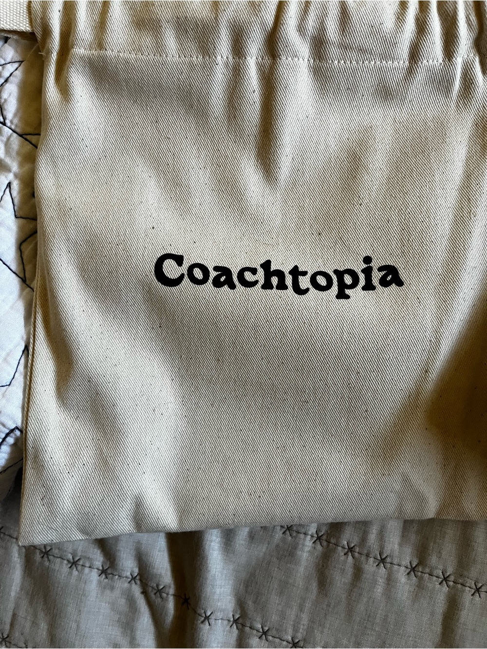 Coachtopia Alter Ego Black Leather Cosmetic Bag - Picture 10 of 16